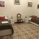 A Casa Doina Airport 3* 피사